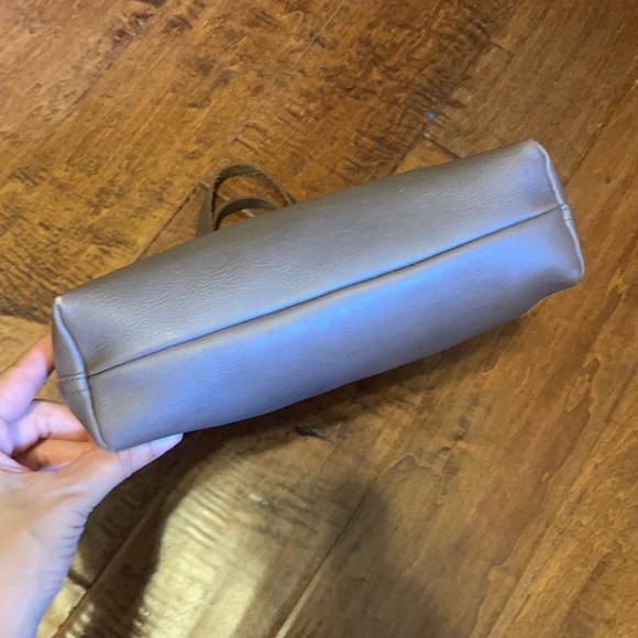 Like New Madewell Ziptop Transport Crossbody - Picture 3 of 6